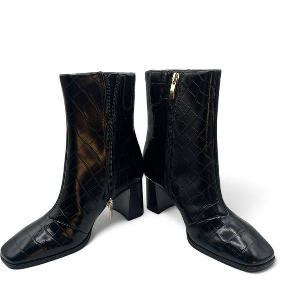 Nordstrom Rack Black Croc-Embossed ankle Boots block heel size 6 - Picture 4 of 7